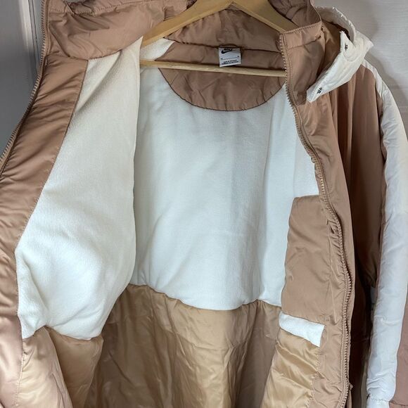 NWTs Nike Women's Sportswear Essential Insulated Jacket Sz 3X - Picture 8 of 14